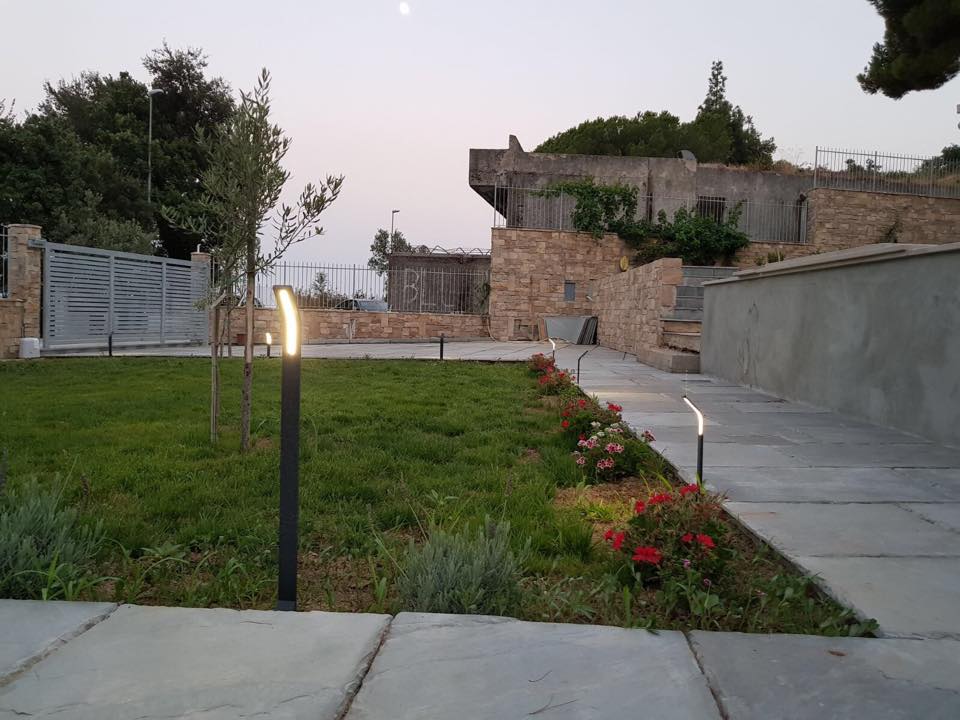 Venkovní LED osvětlení STIK S, barva RAL9010, H-404mm