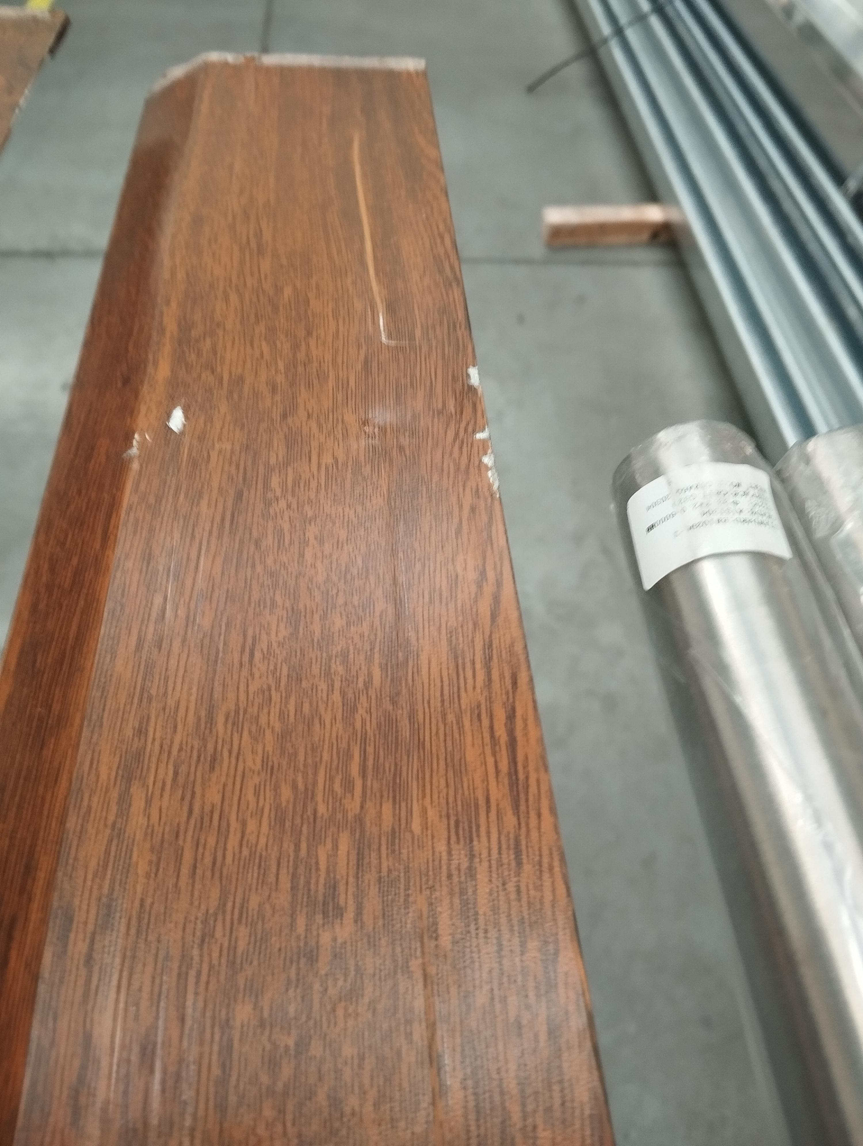 Poškozený profil na výplň 108x16x6000mm, materiál EN AW-6060 T66, přírodní hliník bez povrchové úpravy, cena za KUS
